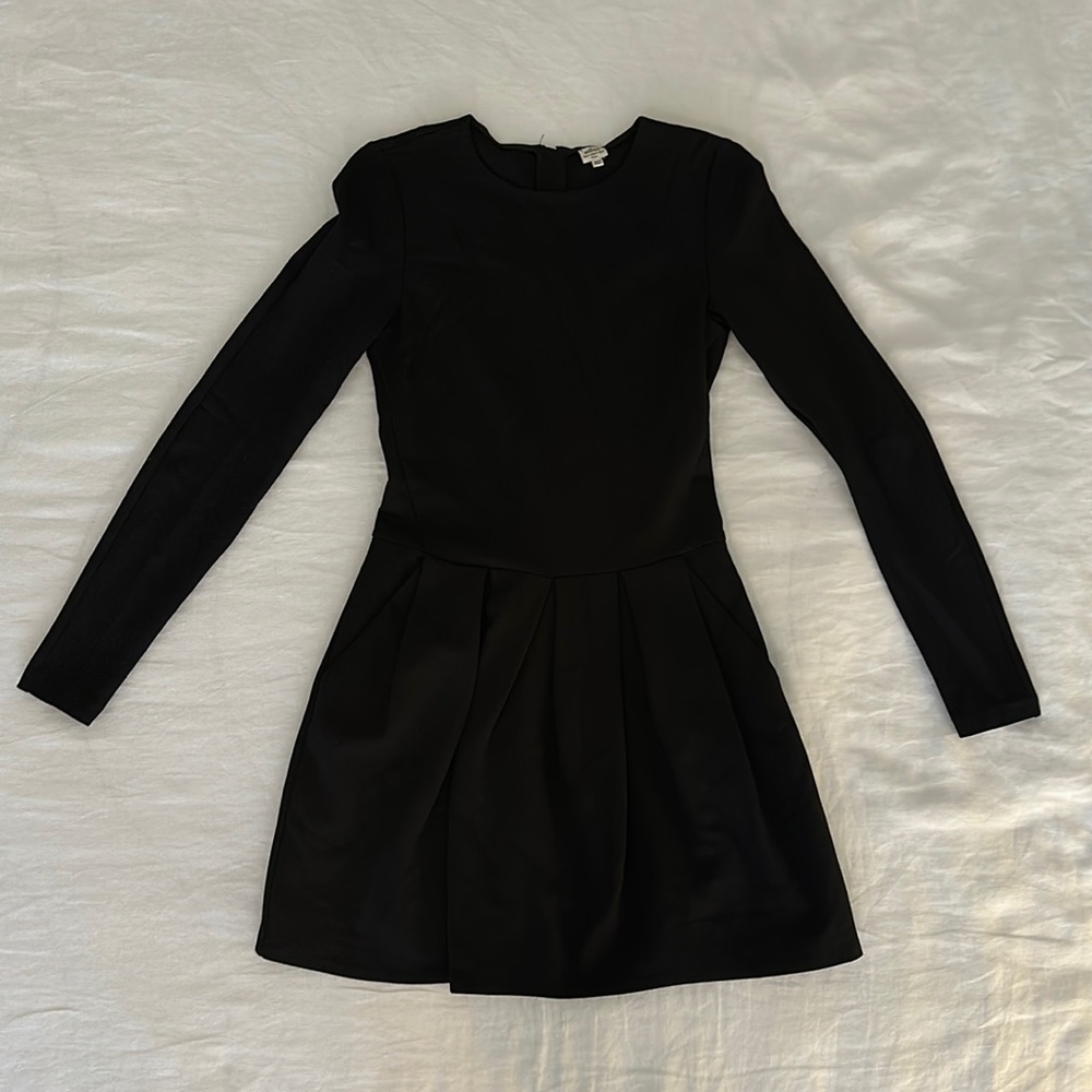 Wilfred Black Long-Sleeve Pleated Skirt Dress